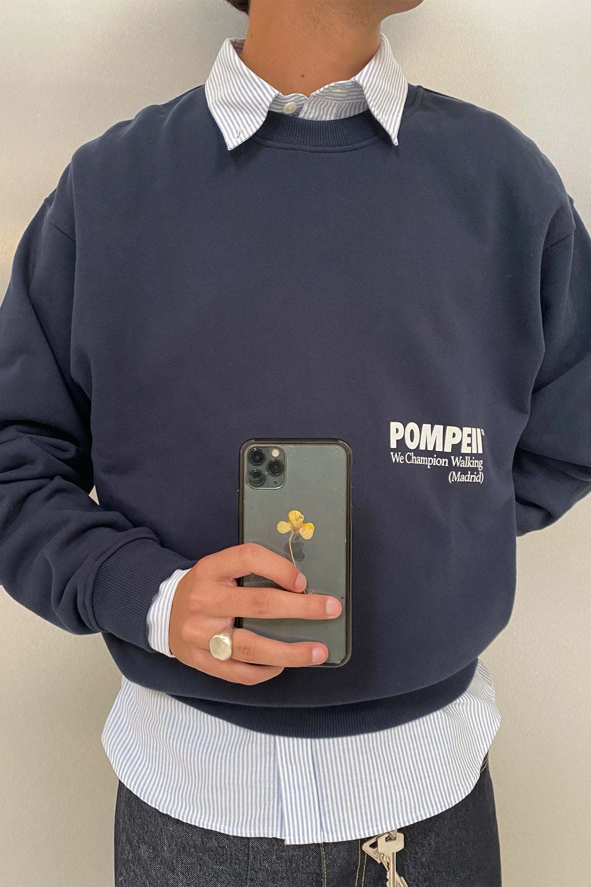 POMPEII NAVY RELAXED CREWNECK