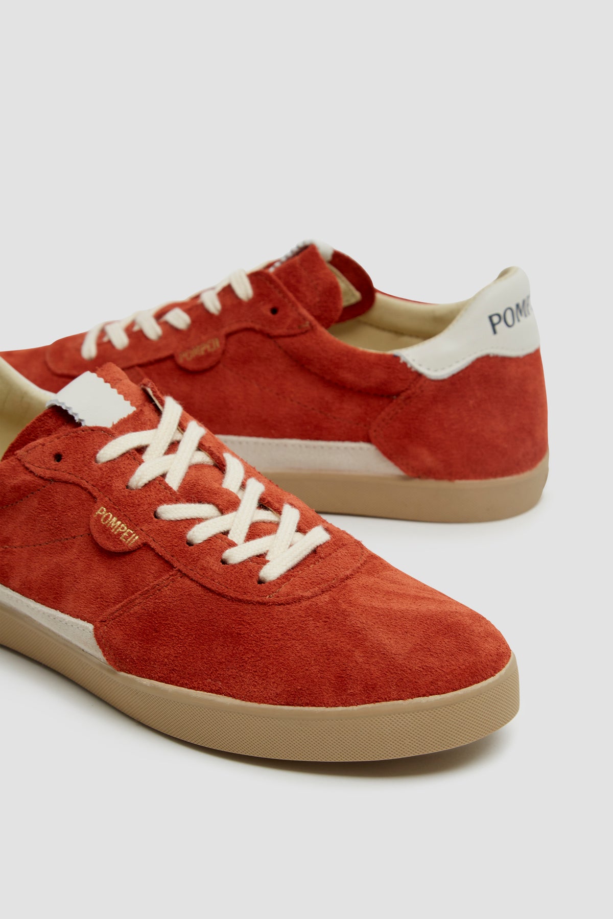 DELTA SUEDE REDWOOD