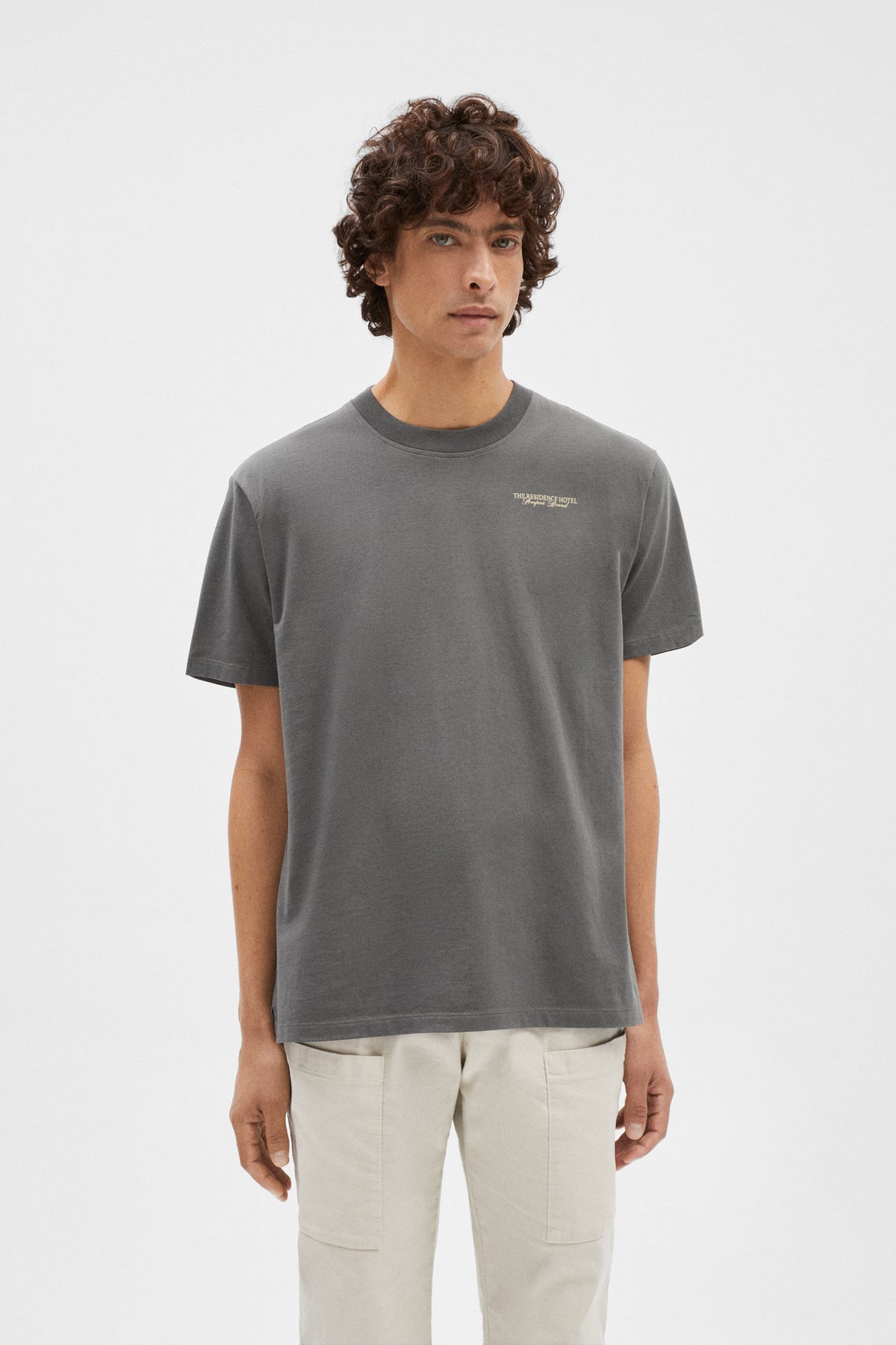 CHARCOAL T-SHIRT COM GRÁFICO DE RESIDÊNCIA