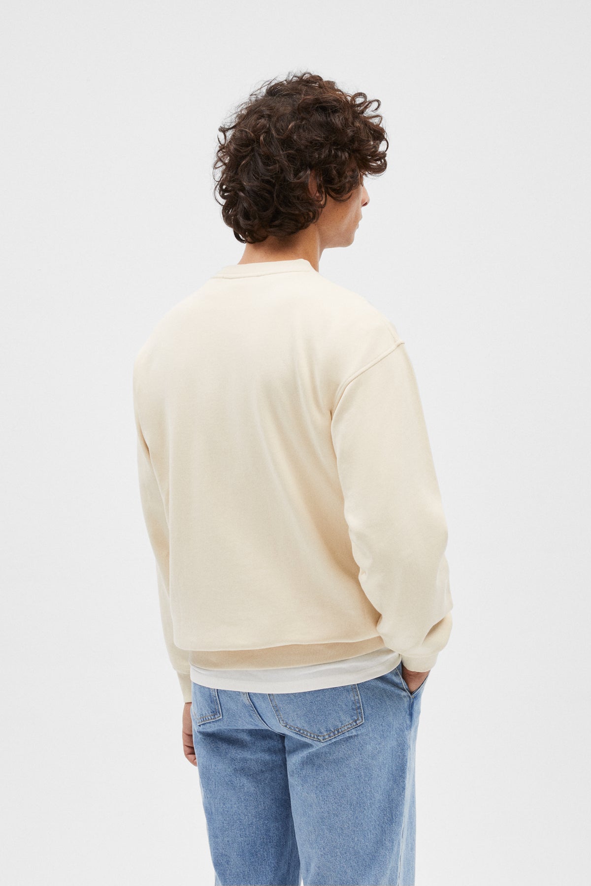 CREAM LOGO CREW NECK SWEAT