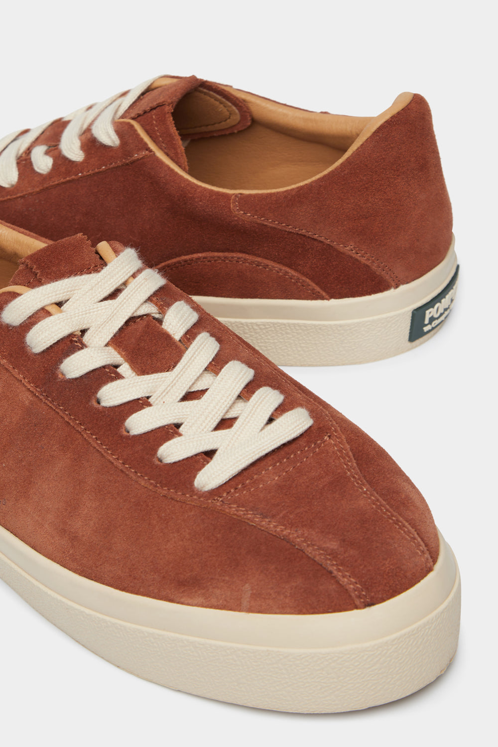 DART SUEDE HYDRO ROAST
