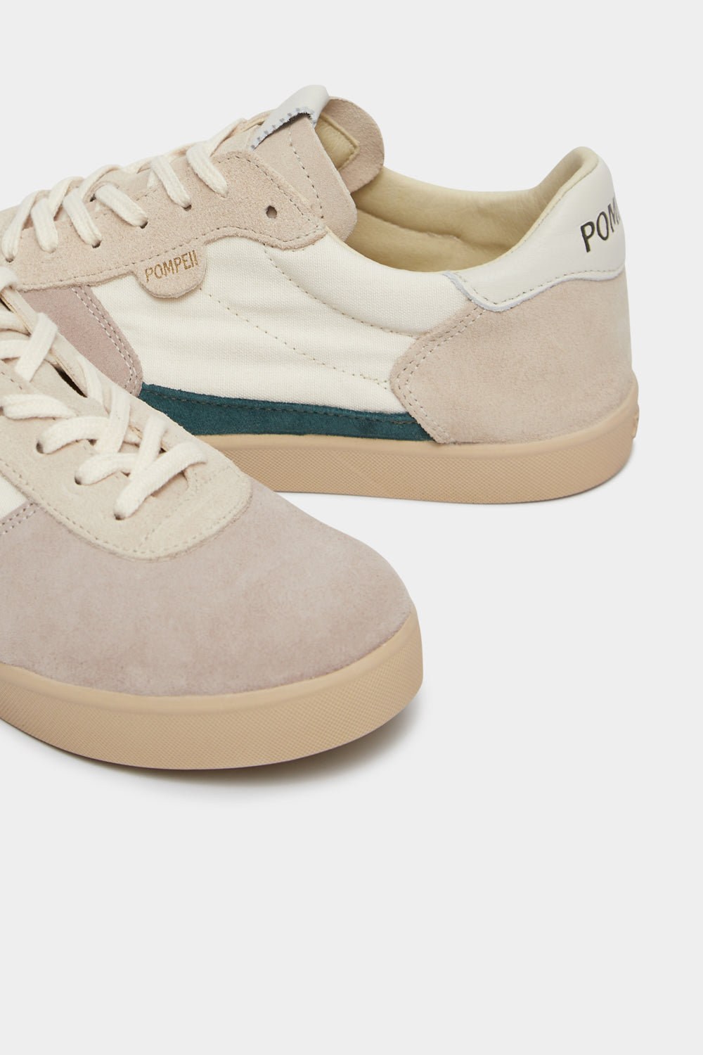 DELTA SUEDE SPRUCE