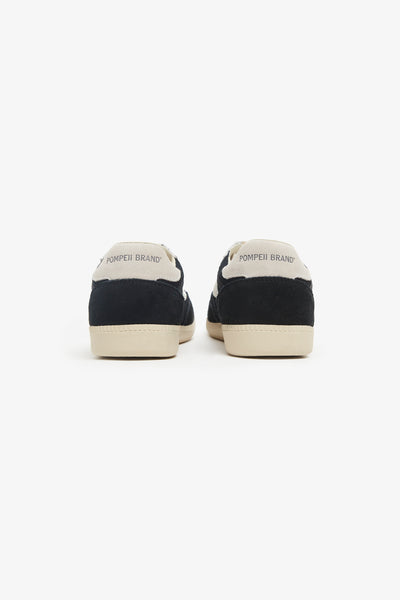 ELAN SALA SUEDE BLACK CREAM