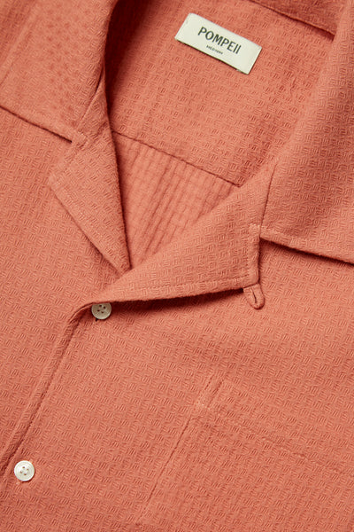 GRAPHIC RUBY SHIRT
