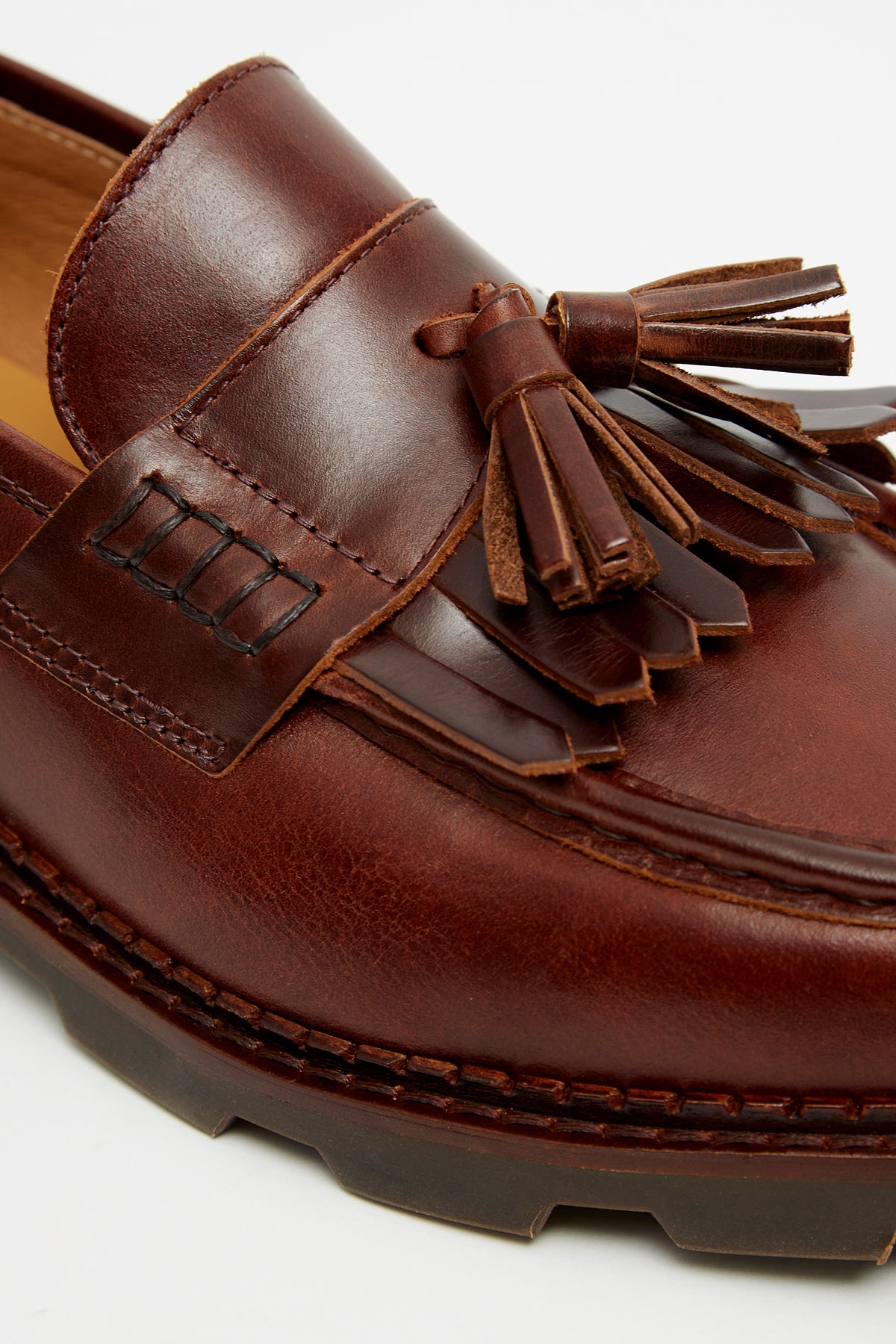 RÔTI DE CUIR À POMPON MODENA