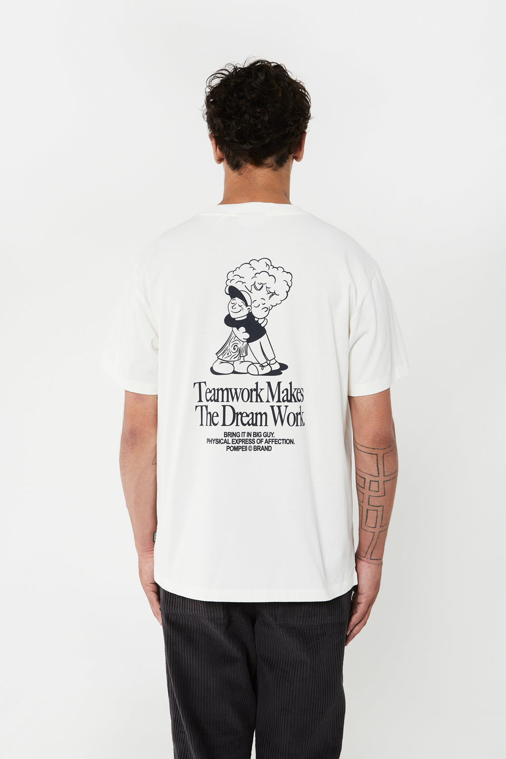 TEAMWORK GRAPHIC TEE