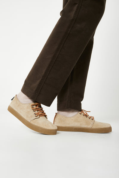 HIGBY SUEDE HYDRO SAND YUCCA