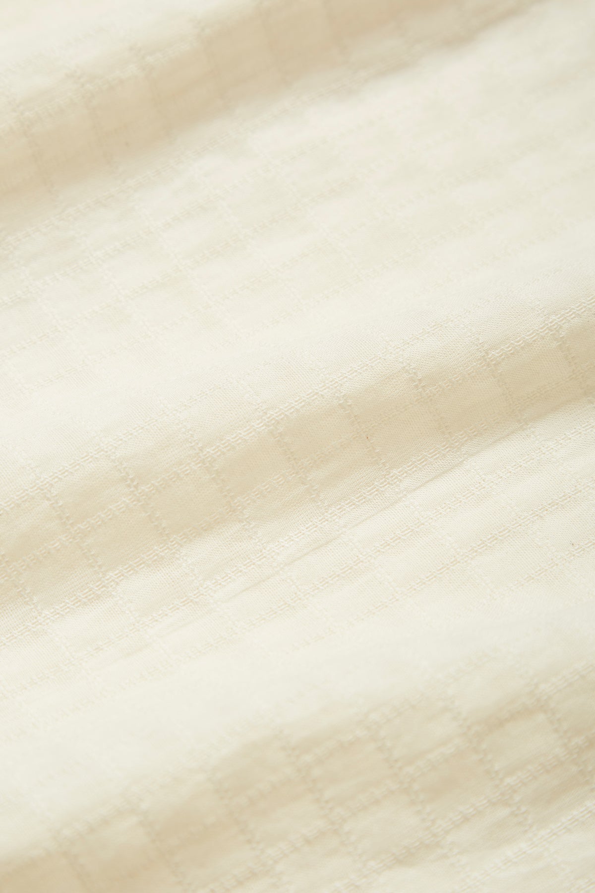 THE ART OF LIVING SHIRT CREAM