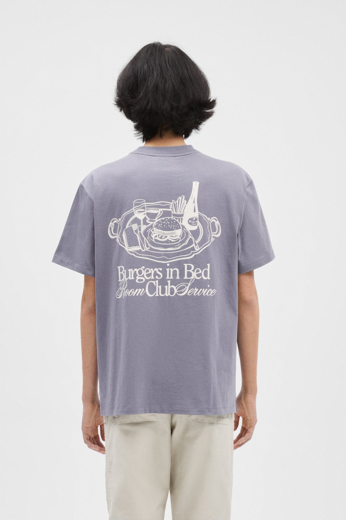 STEEL GREY BURGERS IN BED GRAPHIC TEE