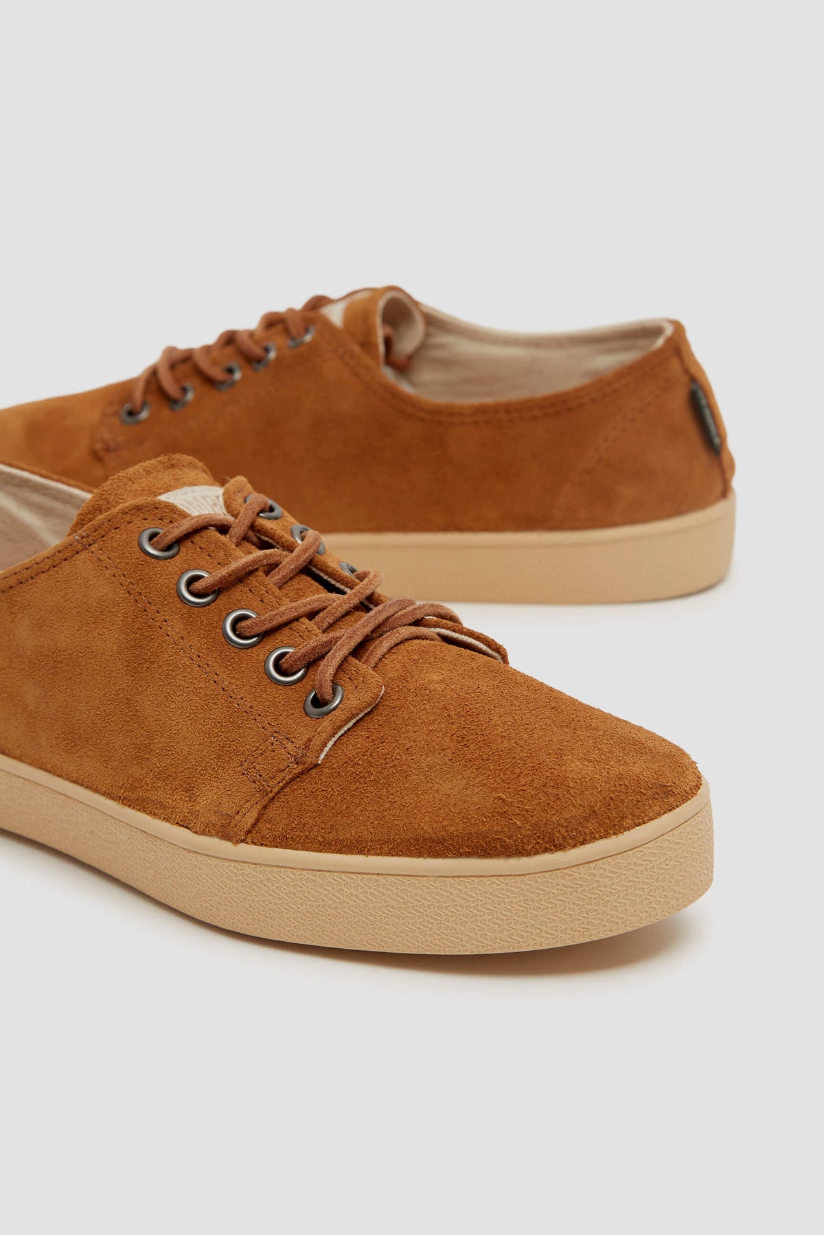 HIGBY SUEDE HYDRO TEAK BALM