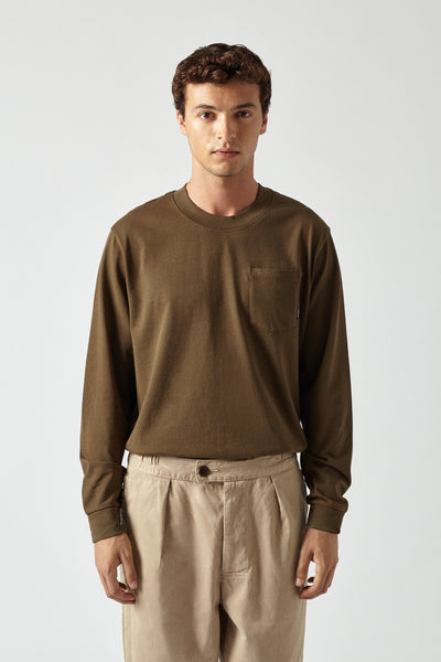 THE KHAKI TEE