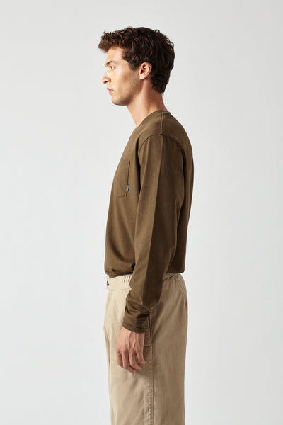 THE KHAKI TEE