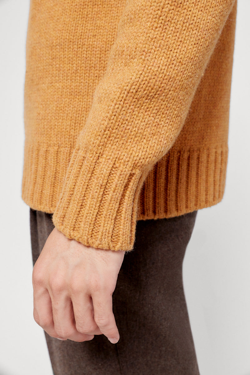 SOLERO CREW NECK SWEATER