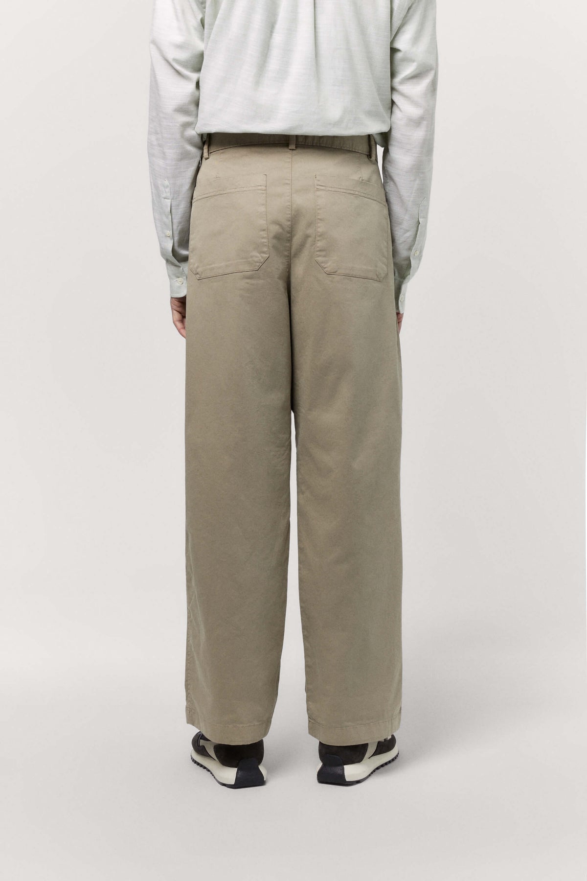 STRAIGHT FIT TROUSER
